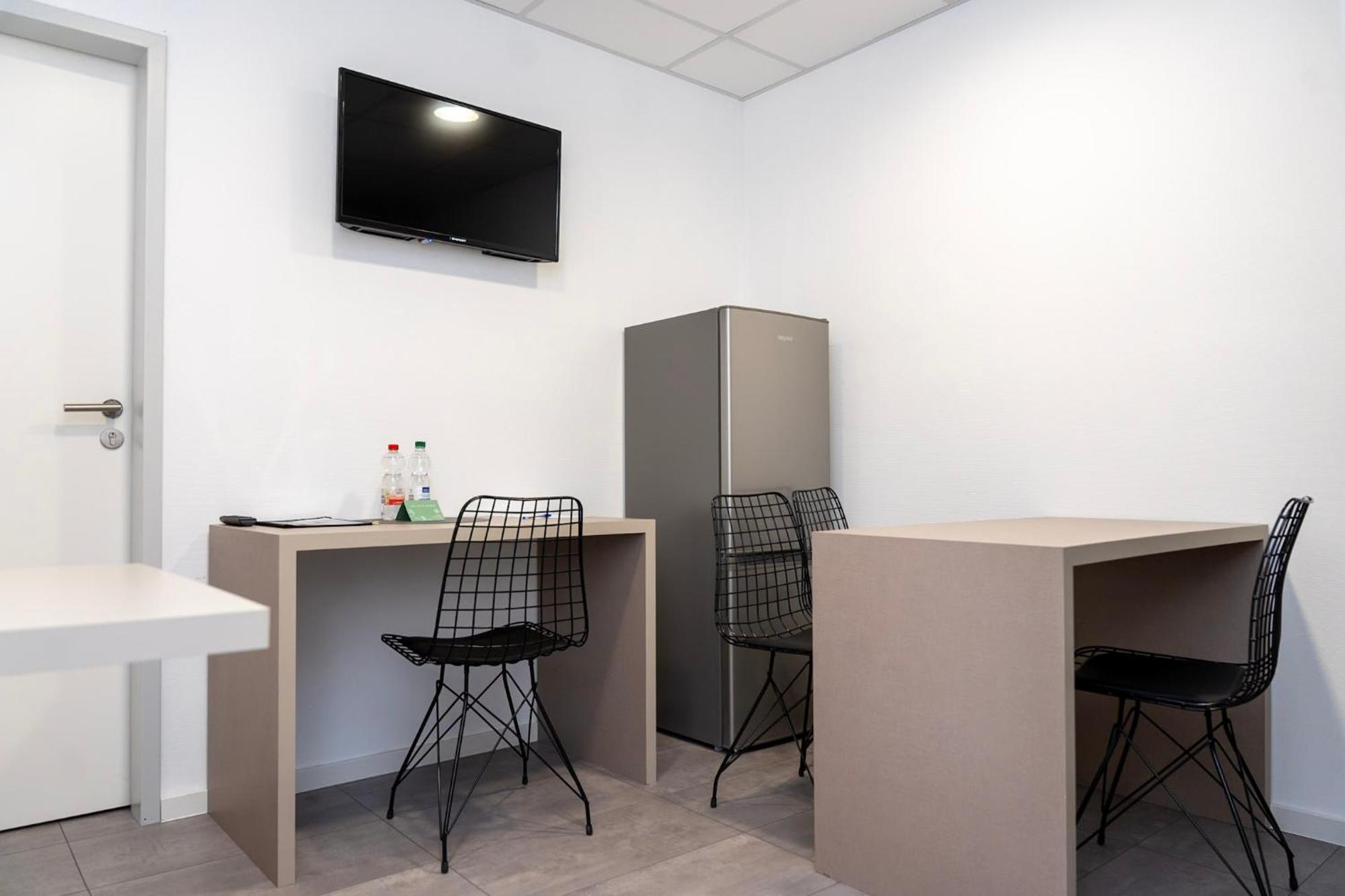 Comfort Housing Apartments Фалькензе Экстерьер фото
