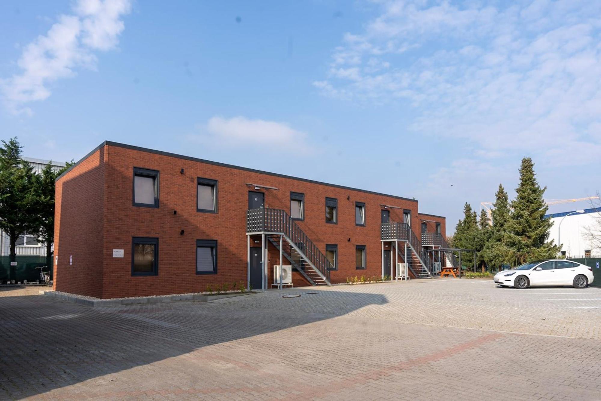 Comfort Housing Apartments Фалькензе Экстерьер фото
